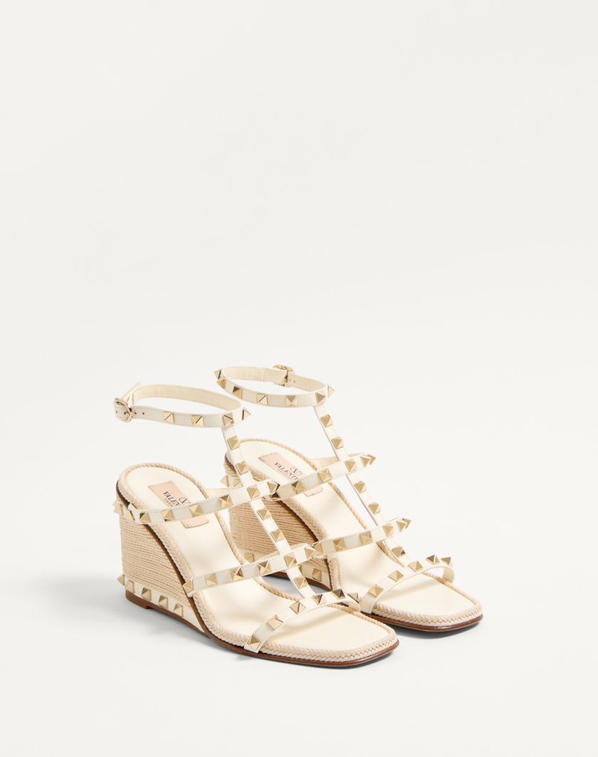 ROCKSTUD-CALFSKIN-WEDGE-SANDAL-WITH-CORNELY-EMBROIDERY-80MM-4.jpg