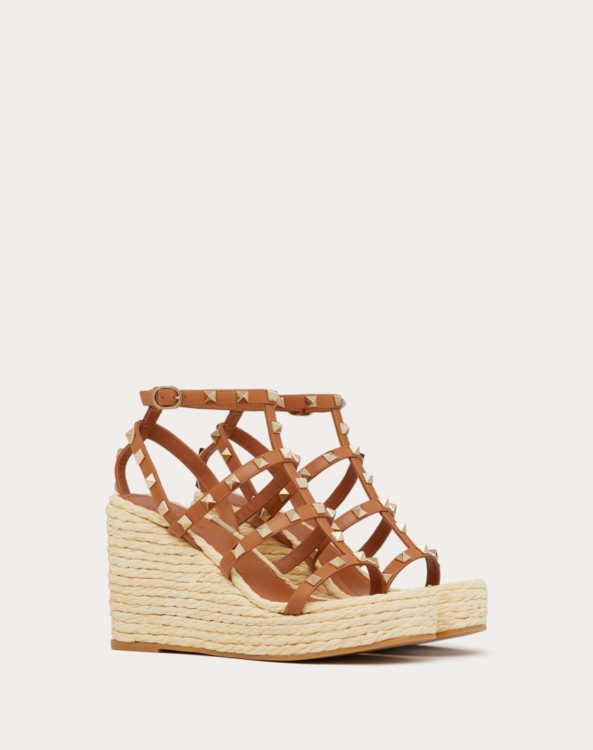 ROCKSTUD-WEDGE-SANDAL-WITH-CALFSKIN-STRAPS-95MM-4.jpg